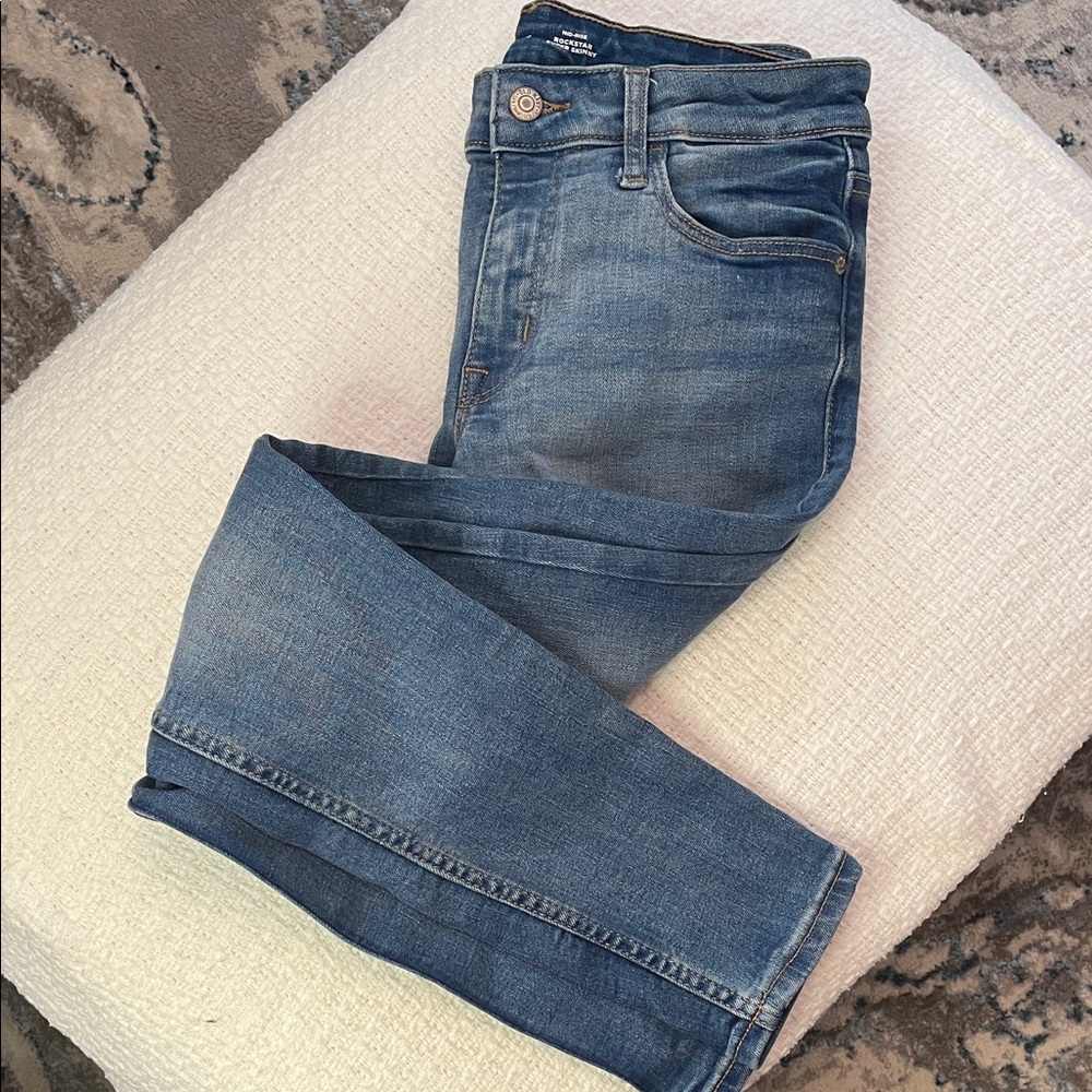 Old Navy Rockstar Super Skinny Jeans Size 4